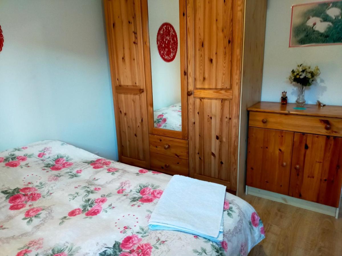A Nice Room Annemasse Luaran gambar